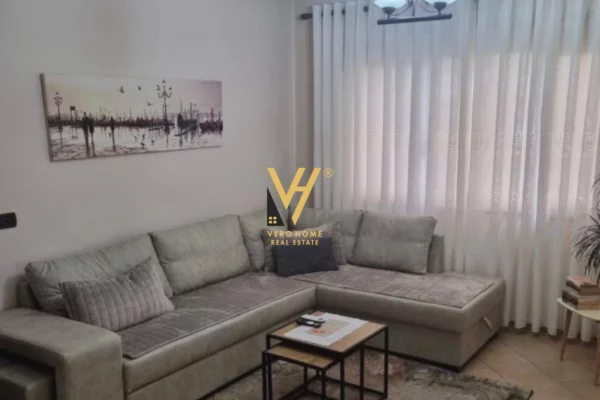 Shtepi me qera 1+1 ne Tirane - 60,000 Leke