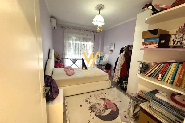 Shtepi ne shitje Apartament ne Tirane, 3+1, Mobilimi E mobiluar, Pagesa 22,000,000  Leke.