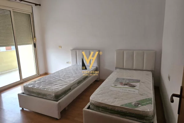 Shtepi me qera 2+1 ne Tirane - 50,000 Leke