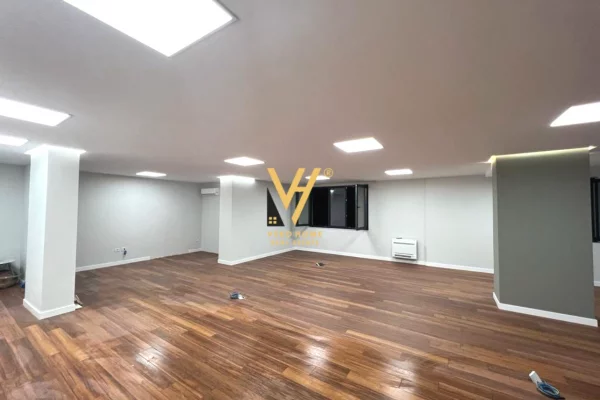 Ambient biznesi ne shitje 3+1 ne Tirane - 430,000 Euro