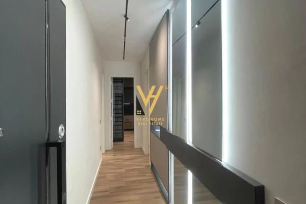 Shtepi me qera 1+1 ne Tirane - 900 Euro