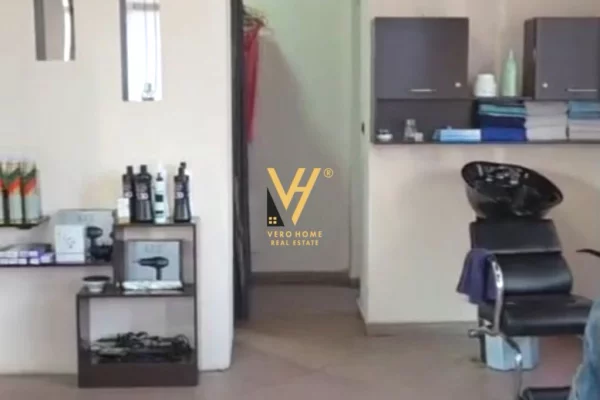 Ambient biznesi me qera 3+1 ne Tirane - 65,000 Leke