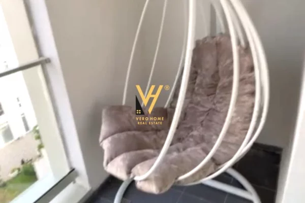 Shtepi ne shitje Apartament ne Tirane, 2+1, Mobilimi E mobiluar, Pagesa 238,000  Euro.