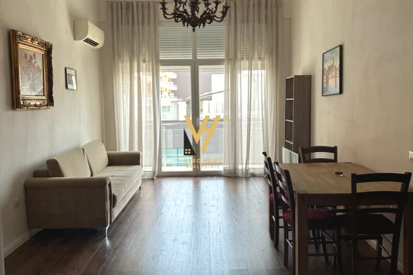Shtepi me qera 2+1 ne Tirane - 750 Euro