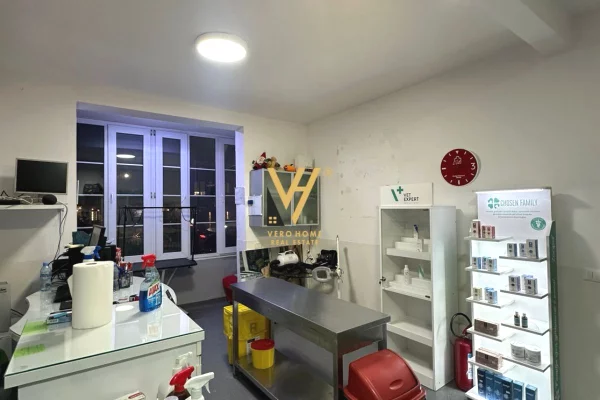 JEPET DYQAN 90 M2 ME QIRA TE KOMUNA E PARISIT 1.200 EURO