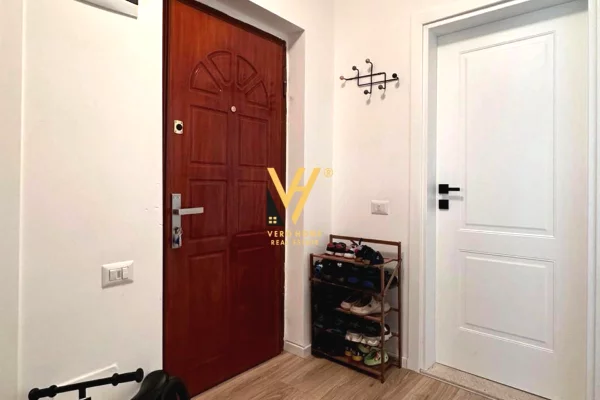 Shtepi ne shitje Apartament ne Tirane, 1+1, Mobilimi E mobiluar, Pagesa 155,000  Euro.