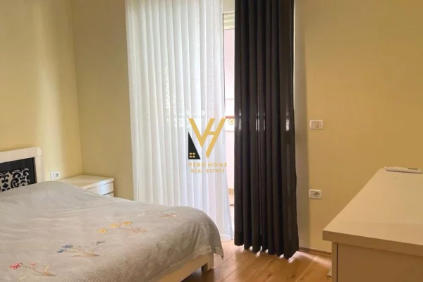 Shtepi me qera Apartament ne Tirane, 2+1, Mobilimi E mobiluar, Pagesa 650  Euro.