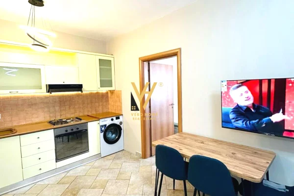 Shtepi me qera Apartament ne Tirane, 1+1, Mobilimi E mobiluar, Pagesa 600  Euro.