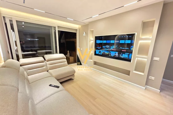 Shtepi ne shitje 2+1 ne Tirane - 320,000 Euro