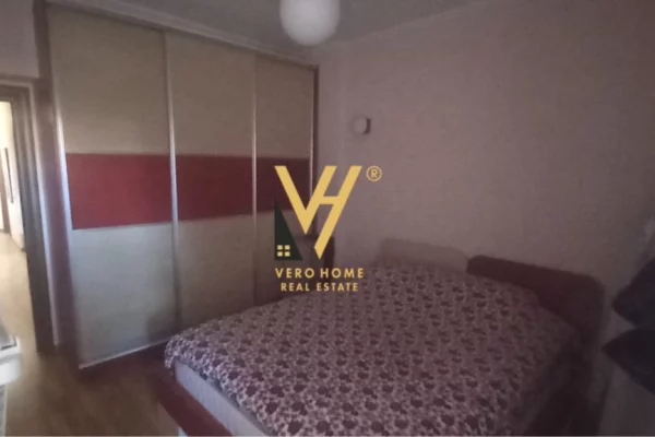 Shtepi ne shitje Apartament ne Tirane, 2+1, Mobilimi E mobiluar, Pagesa 195,000  Euro.