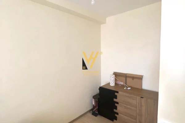 Ambient biznesi me qera 3+1 ne Tirane - 600 Euro