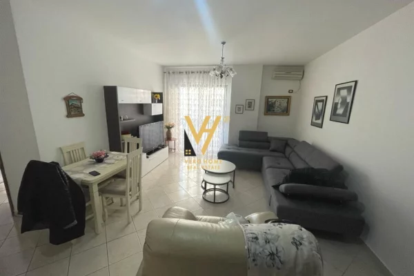 Shtepi me qera Apartament ne Tirane, 2+1, Mobilimi E mobiluar, Pagesa 50,000  Leke.