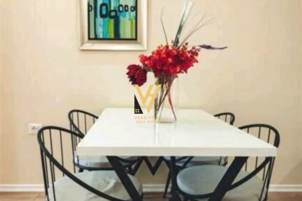 Shtepi me qera 1+1 ne Tirane - 650 Euro