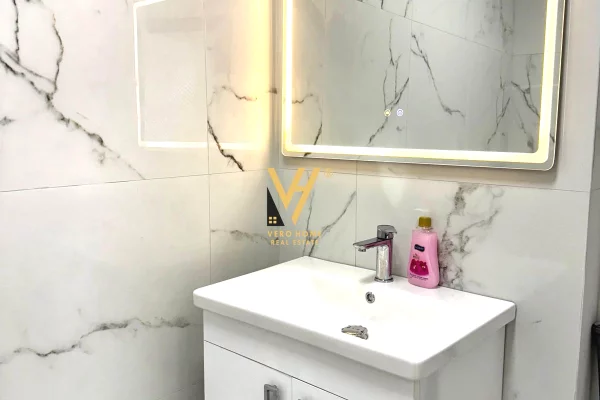 Ambient biznesi me qera 1+1 ne Tirane - 600 Euro