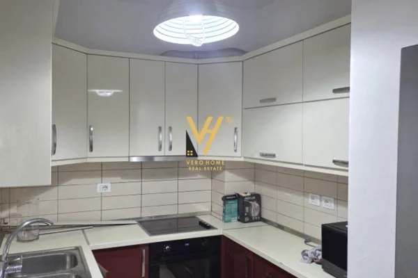 Shtepi me qera Apartament ne Tirane, 2+1, Mobilimi E mobiluar, Pagesa 600  Euro.