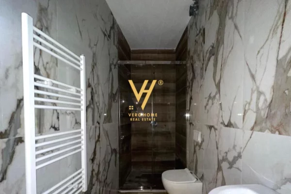 Shtepi me qera Apartament ne Tirane, 1+1, Mobilimi E mobiluar, Pagesa 680  Euro.