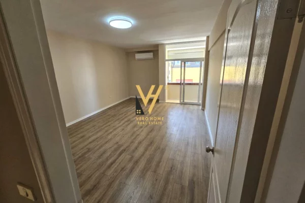 Shtepi me qera 2+1 ne Tirane - 1,000 Euro