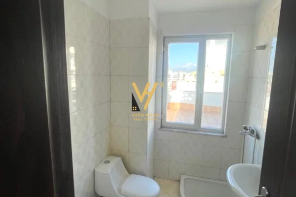 Shtepi me qera 2+1 ne Tirane - 50,000 Leke