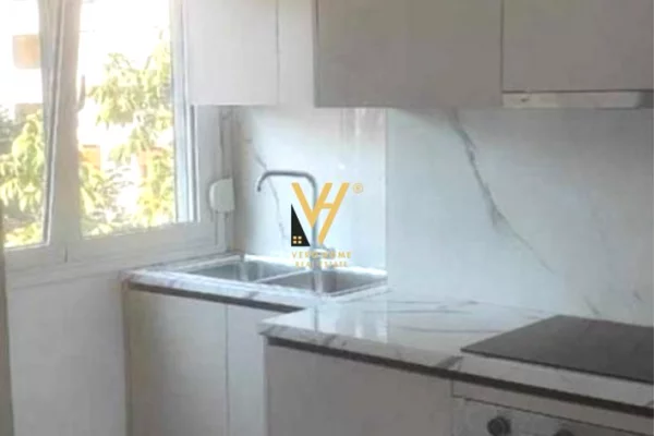 Shtepi me qera 2+1 ne Tirane - 530 Euro