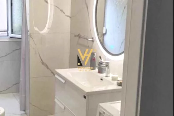 Shtepi me qera Apartament ne Tirane, 2+1, Mobilimi E mobiluar, Pagesa 530  Euro.