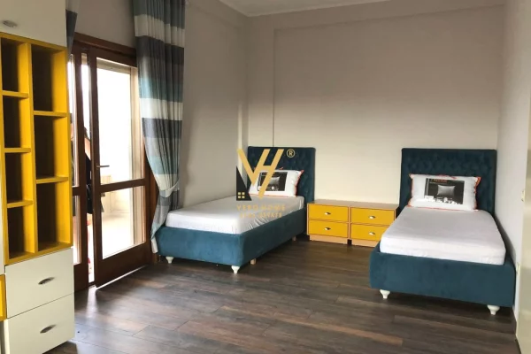 Shtepi ne shitje 4+1 ne Tirane - 550,000 Euro