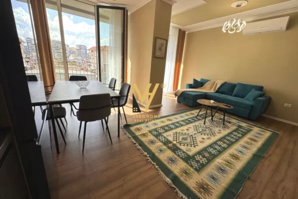 Shtepi me qera 2+1 ne Tirane - 90,000 Leke