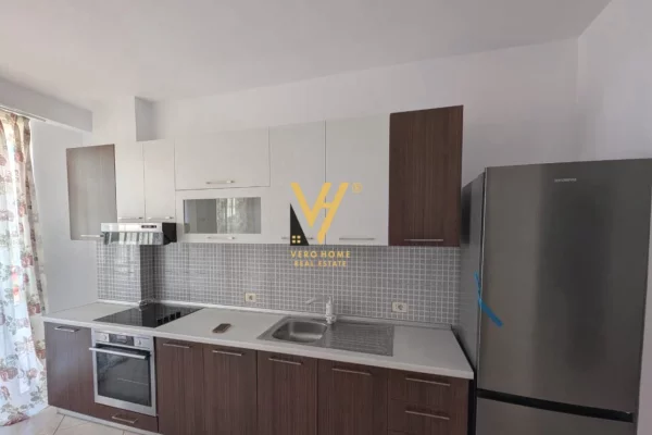 Shtepi me qera 2+1 ne Tirane - 55,000 Leke