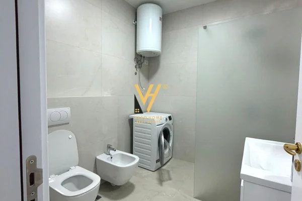 Shtepi me qera 2+1 ne Tirane - 80,000 Leke