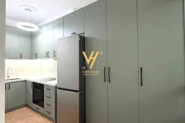 Shtepi me qera Apartament ne Tirane, 2+1, Mobilimi E mobiluar, Pagesa 80,000  Leke.