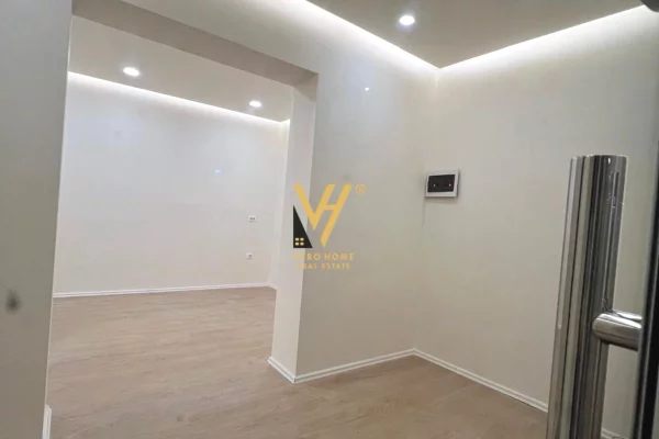 Ambient biznesi me qera 1+1 ne Tirane - 70,000 Leke