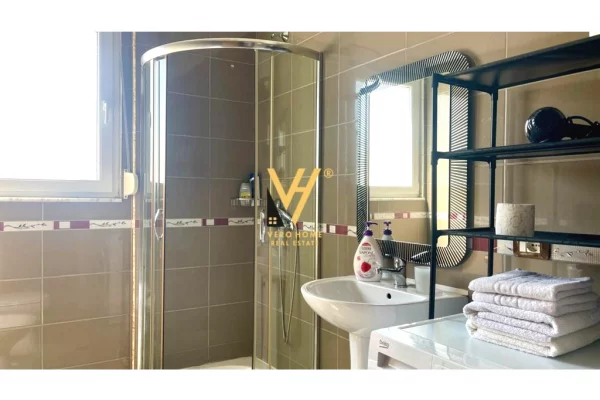 Shtepi me qera Apartament ne Tirane, 1+1, Mobilimi E mobiluar, Pagesa 650  Euro.