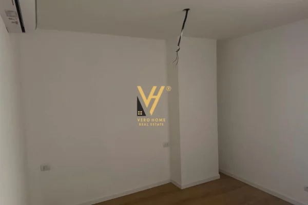 Ambient biznesi me qera 3+1 ne Tirane - 750 Euro