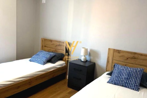 Shtepi me qera Apartament ne Tirane, 2+1, Mobilimi E mobiluar, Pagesa 750  Euro.