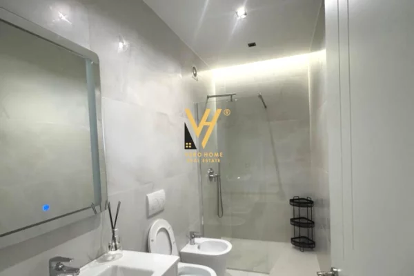 Shtepi me qera 2+1 ne Tirane - 1,500 Euro