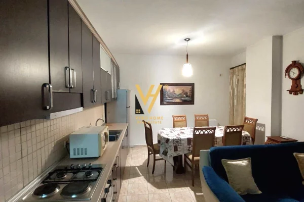 Shtepi me qera 2+1 ne Tirane - 60,000 Leke