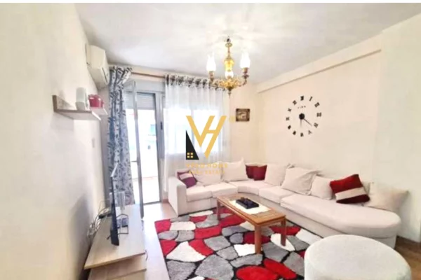 Shtepi me qera 2+1 ne Tirane - 700 Euro