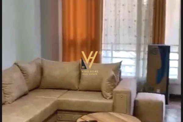 Shtepi me qera 2+1 ne Tirane - 55,000 Leke