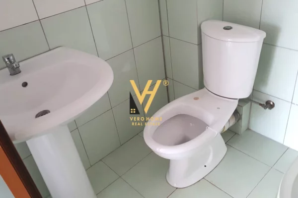 Shtepi me qera 2+1 ne Tirane - 35,000 Leke