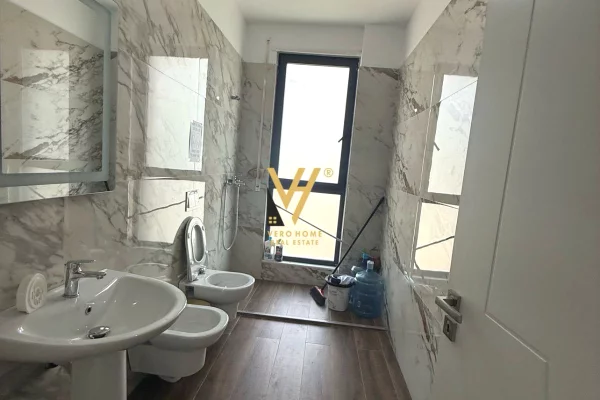 Shtepi me qera 3+1 ne Tirane - 70,000 Leke