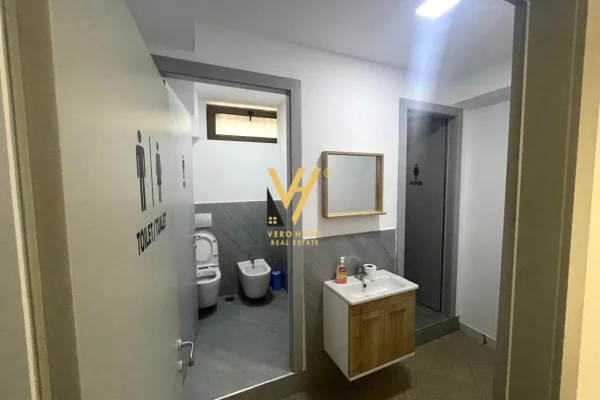 Ambient biznesi me qera 3+1 ne Tirane - 1,850 Euro