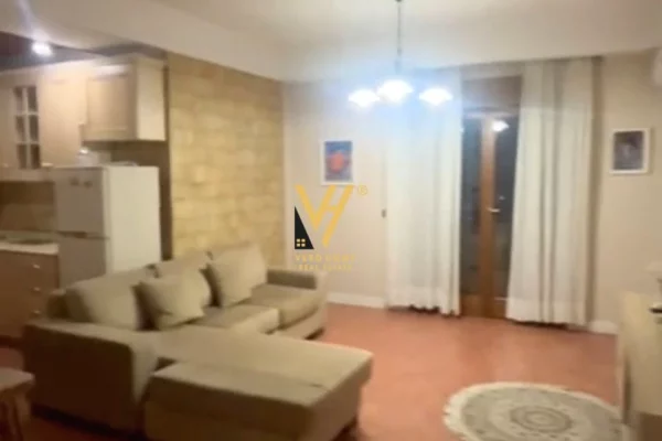 Shtepi ne shitje 2+1 ne Tirane - 360,000 Euro