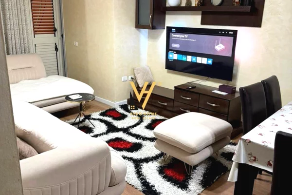 Shtepi me qera 2+1 ne Tirane - 70,000 Leke