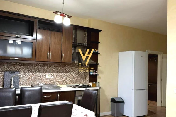 Shtepi me qera 2+1 ne Tirane - 70,000 Leke