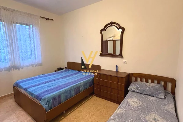 Shtepi me qera 1+1 ne Tirane - 40,000 Leke
