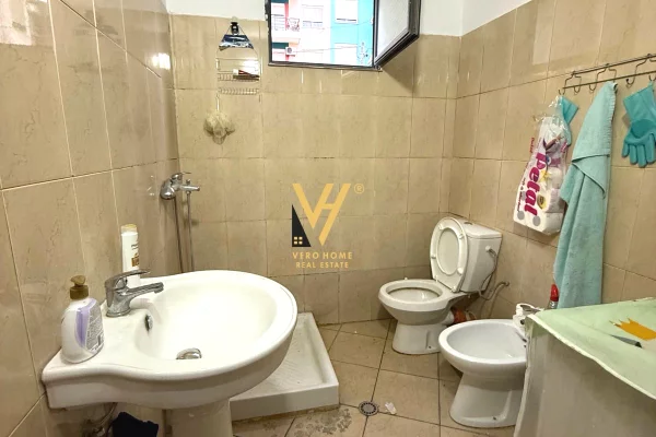 Shtepi me qera Apartament ne Tirane, 1+1, Mobilimi E mobiluar, Pagesa 40,000  Leke.