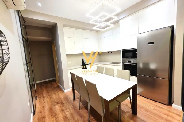 Shtepi ne shitje 3+1 ne Tirane - 490,000 Euro