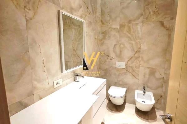 Shtepi ne shitje Vila Luksoze ne Tirane, 3+1, Mobilimi E mobiluar, Pagesa 490,000  Euro.