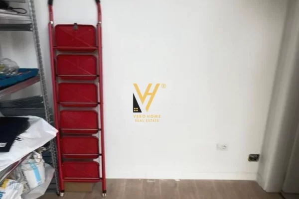 Ambient biznesi me qera 1+1 ne Tirane - 250 Euro