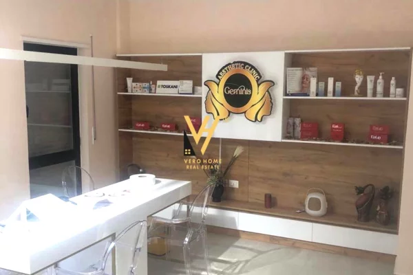 Ambient biznesi me qera 3+1 ne Tirane - 75,000 Leke