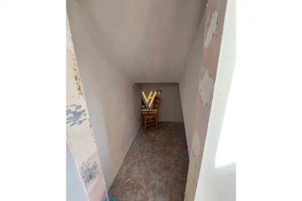 Shtepi me qera 3+1 ne Tirane - 2,000 Euro